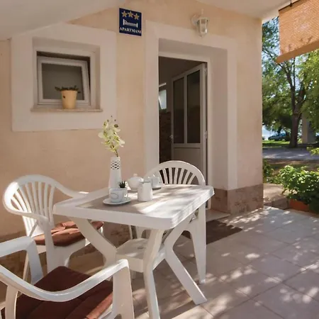 Lxvii Апартаменты