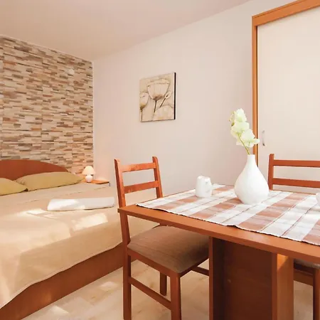 Apartment Apartment Raslina Lxvii *