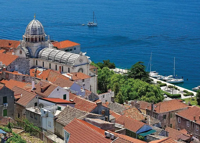 アパート Lxvii Raslina